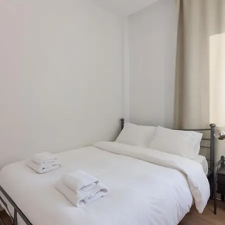 Apartment & Cozy 1 Bedroom Athens