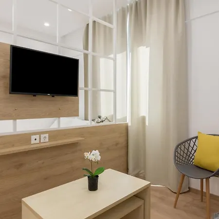 Apartment & Cozy 1 Bedroom Athens